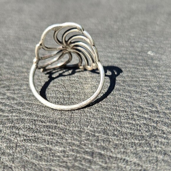 Sterling Silver Filigree Flower Ring - Picture 3 of 4